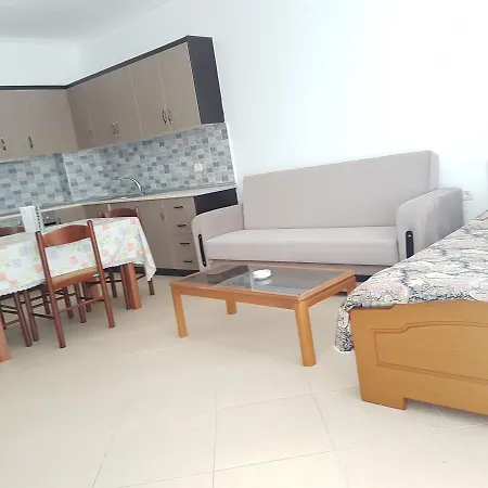 Dream 4* Sarandë