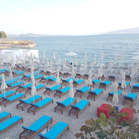 Dream 4* Sarandë